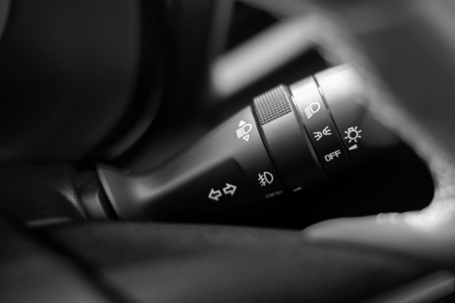 Tout savoir sur le commodo de voiture