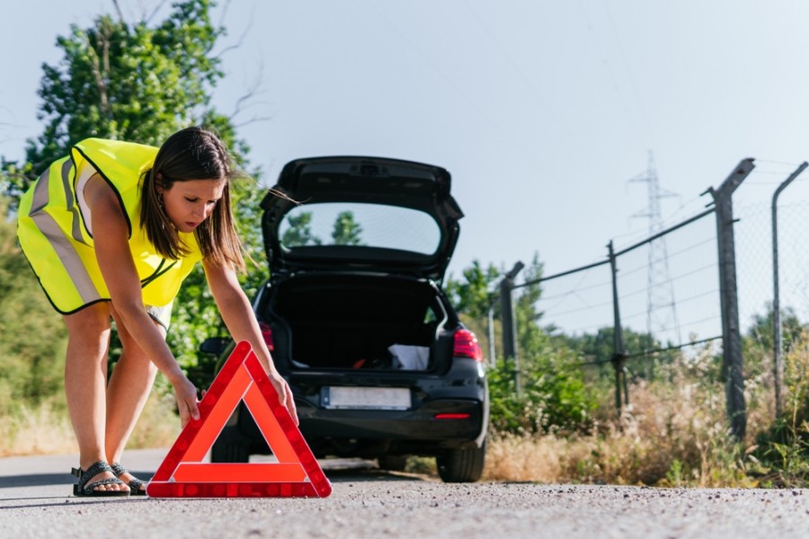 Gilet jaune et équipements obligatoires en voiture pour covoiturer : tour d'horizon