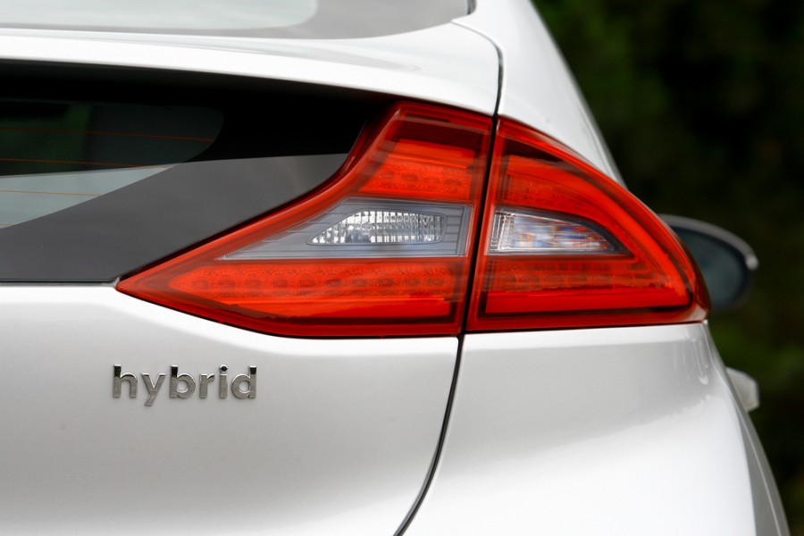 Hybride, thermique ou électrique, quelle voiture choisir pour l'autopartage ?