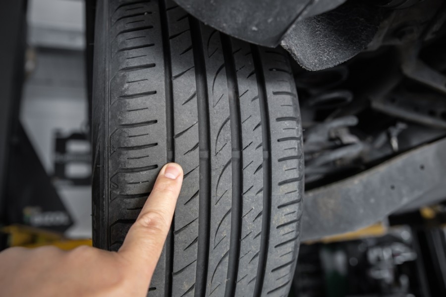 L'usure du pneu : pourquoi la vérifier ?